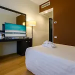 Sardegna - & Restaurant מלון 4*
